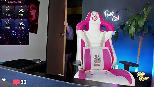 stelleknox  online show from March 2025 11:00:02 PM