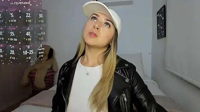 sophi mooreno online show from March 2026 01:11:01 AM