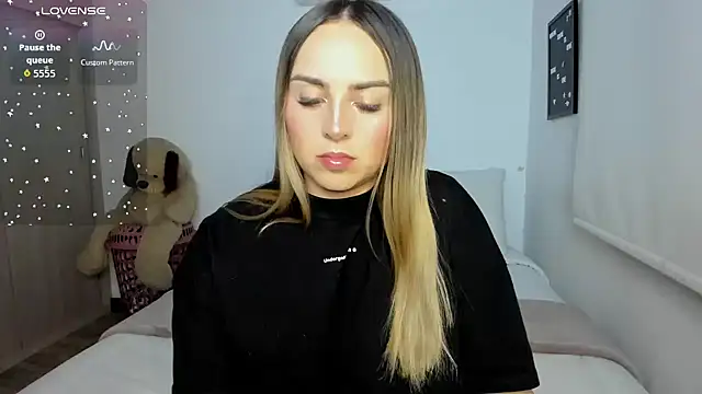 sophi mooreno online show from May 2026 12:26:02 AM