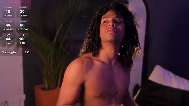 Snapshot of Lucas_eevans chatting on November 2025 12:37:01 AM Lucas eevans online show from November 2025 12:37:01 AM