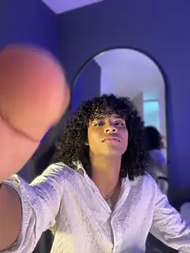 Lucas eevans online show from April 2026 12:33:01 PM