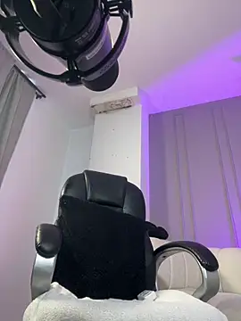 Frank Farrell online show from April 2026 08:04:01 PM