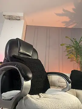 Frank Farrell online show from April 2026 08:48:02 PM