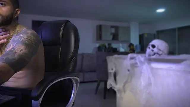 Frank Farrell online show from October 2025 03:50:01 AM