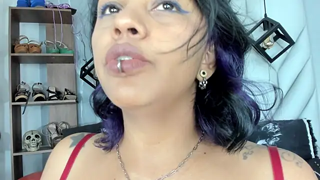MirandaHaguen online show from May 2026 08:46:01 PM