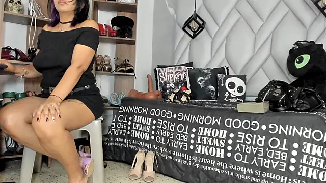 Snapshot of MirandaHaguen chatting on July 2026 08:53:02 PM MirandaHaguen online show from July 2026 08:53:02 PM