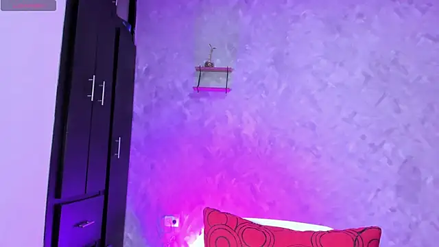 Bellagh1 online show from September 2025 06:14:02 PM