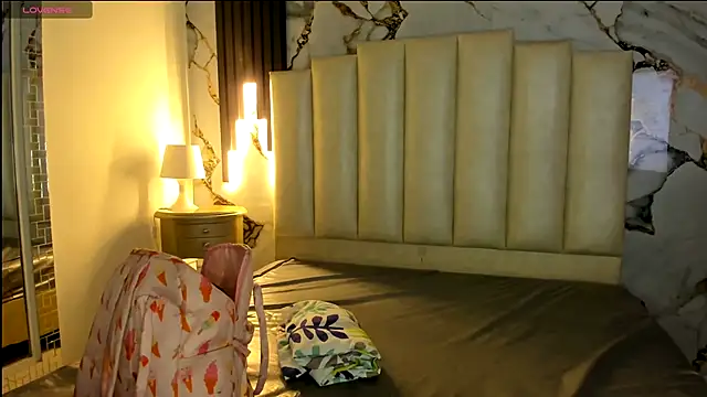 Snapshot of mollieblue69 chatting on December 2025 03:58:02 PM mollieblue69 online show from December 2025 03:58:02 PM