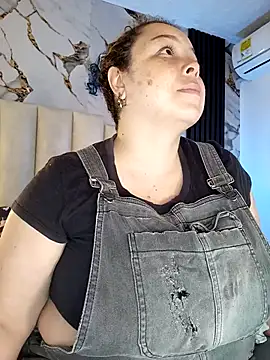 Snapshot of mollieblue69 chatting on January 2026 12:56:02 PM mollieblue69 online show from January 2026 12:56:02 PM