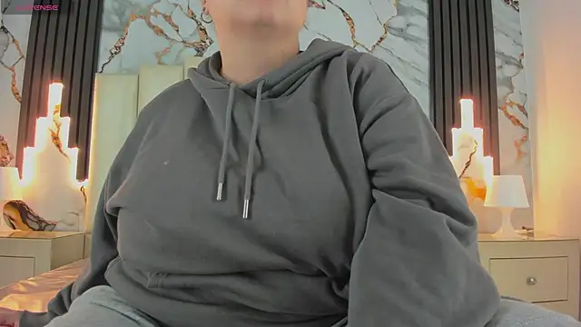 Snapshot of mollieblue69 chatting on March 2025 12:29:01 PM mollieblue69 online show from March 2025 12:29:01 PM