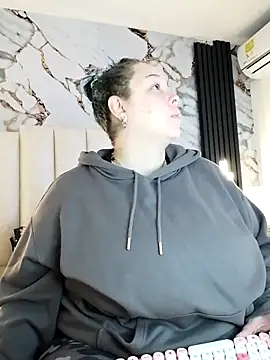 Snapshot of mollieblue69 chatting on October 2025 12:49:01 PM mollieblue69 online show from October 2025 12:49:01 PM