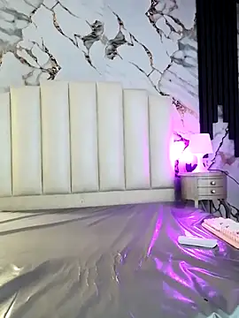 Snapshot of mollieblue69 chatting on November 2025 01:11:02 PM mollieblue69 online show from November 2025 01:11:02 PM