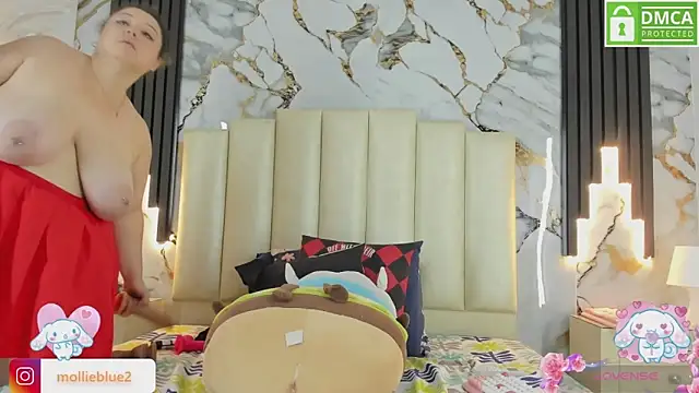 Snapshot of mollieblue69 chatting on March 2025 07:05:01 PM mollieblue69 online show from March 2025 07:05:01 PM