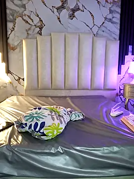 mollieblue69 online show from February 2026 01:00:01 PM