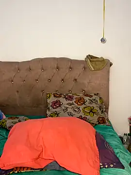 Lizzi 049 online show from December 2025 02:44:01 AM