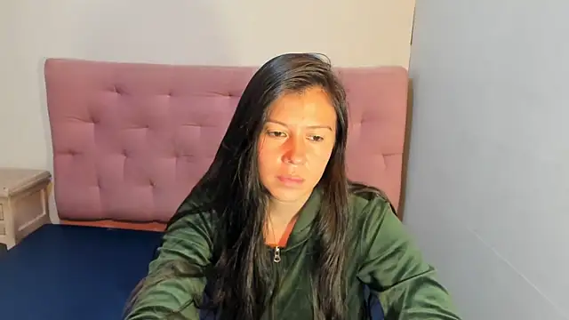 sandyquinnxx online show from June 2026 04:40:01 PM