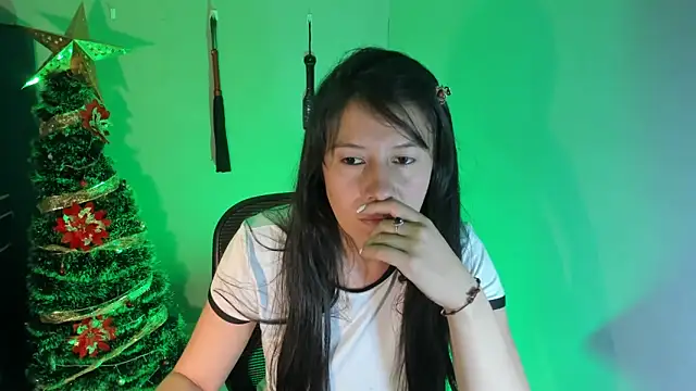 Snapshot of sandyquinnxx chatting on December 2025 09:07:02 PM sandyquinnxx online show from December 2025 09:07:02 PM