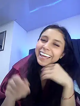 Snapshot of Estefany_rey chatting on February 2025 05:16:01 AM Estefany rey online show from February 2025 05:16:01 AM