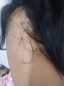 Snapshot of tharu_sweet chatting on May 2026 04:10:02 AM tharu sweet online show from May 2026 04:10:02 AM