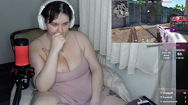 Lia-Bloom online show from December 2024 10:40:02 PM