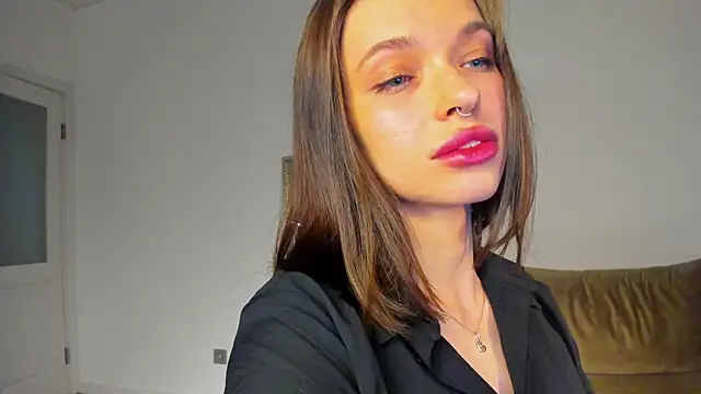 Kossie  online show from November 2025 08:31:01 PM