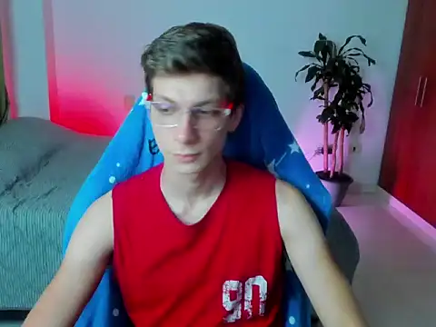 Othermore  online show from January 2026 10:24:02 PM