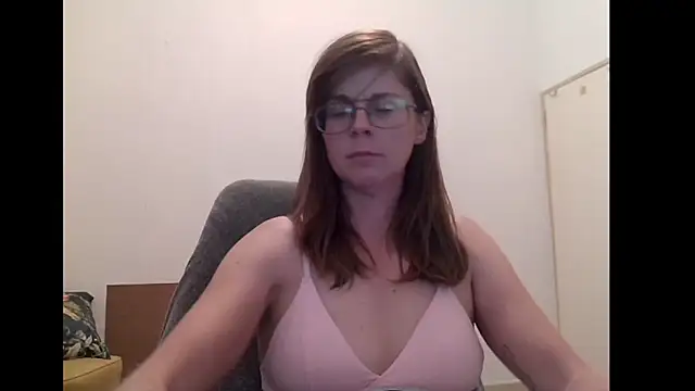 SavannaGirly online show from April 2026 06:34:02 PM