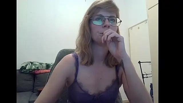 SavannaGirly online show from November 2025 08:12:01 PM