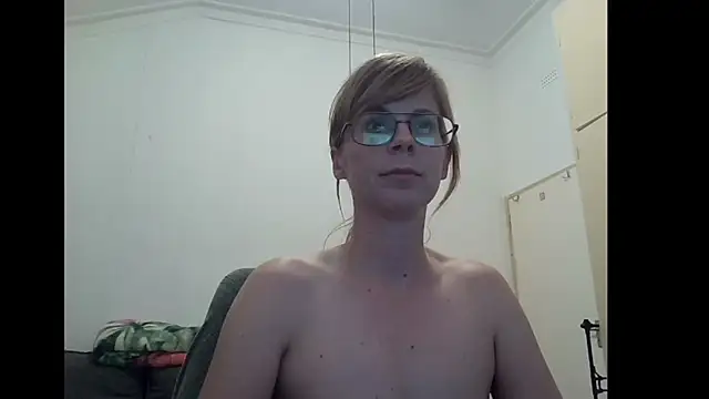 SavannaGirly online show from November 2025 07:51:02 PM