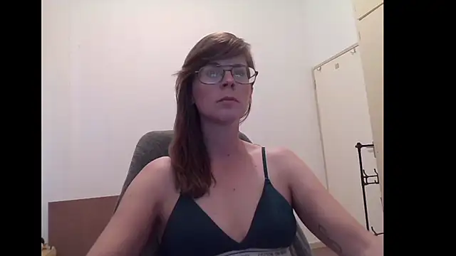 SavannaGirly online show from April 2026 07:45:02 AM