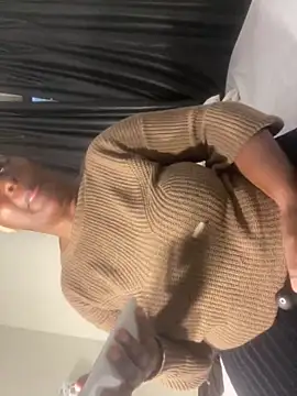 Snapshot of Cardiebae89 chatting on February 2026 12:11:01 AM Cardiebae89 online show from February 2026 12:11:01 AM