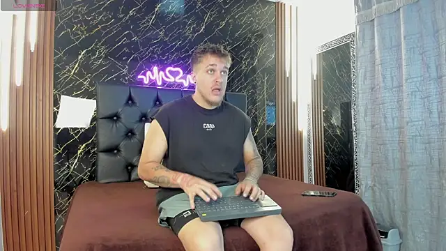 keane lee online show from November 2025 12:38:01 PM