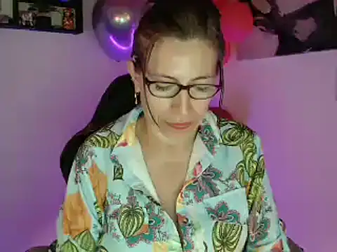 Snapshot of Chayla_Ruiz chatting on February 2025 01:17:02 PM Chayla Ruiz online show from February 2025 01:17:02 PM