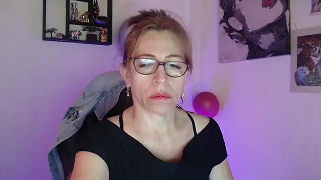Snapshot of Chayla_Ruiz chatting on March 2025 01:08:02 PM Chayla Ruiz online show from March 2025 01:08:02 PM