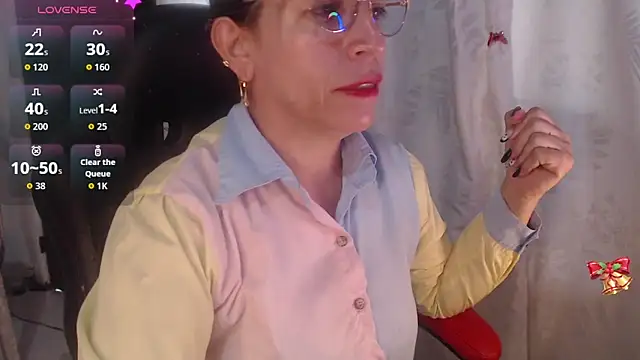 Chayla Ruiz online show from December 2025 10:01:02 PM