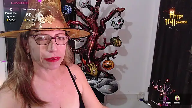 Chayla Ruiz online show from October 2025 11:07:01 AM