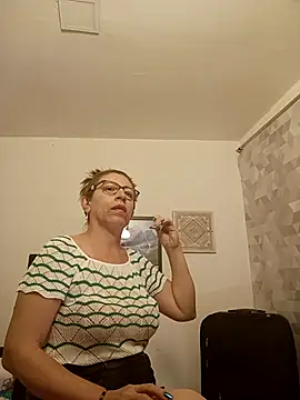 Snapshot of Chayla_Ruiz chatting on September 2025 12:20:02 AM Chayla Ruiz online show from September 2025 12:20:02 AM