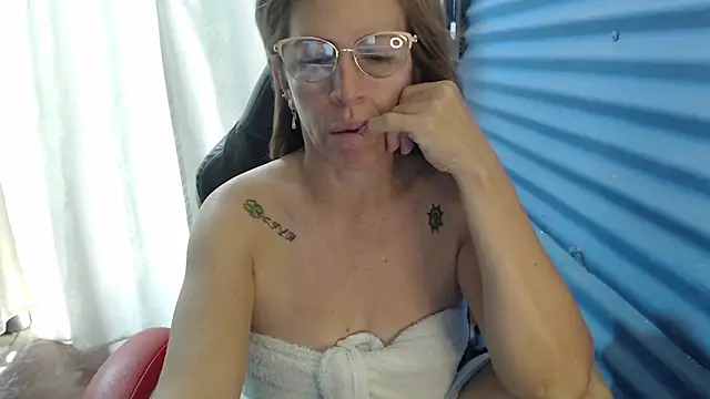 Chayla Ruiz online show from April 2026 03:46:01 PM