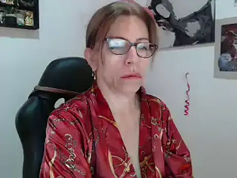Snapshot of Chayla_Ruiz chatting on February 2025 01:42:02 PM Chayla Ruiz online show from February 2025 01:42:02 PM