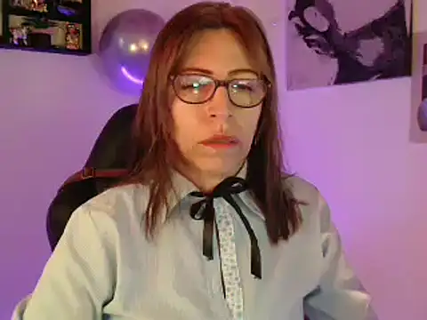 Snapshot of Chayla_Ruiz chatting on March 2025 06:24:02 PM Chayla Ruiz online show from March 2025 06:24:02 PM