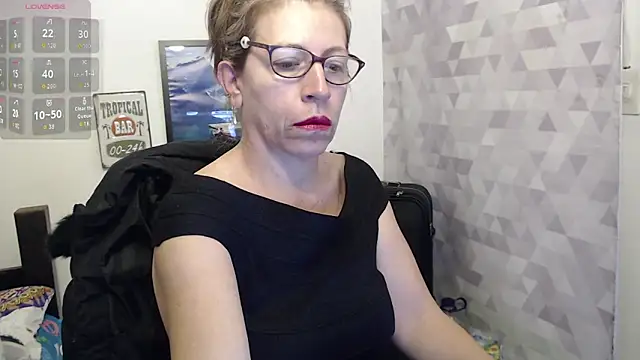 Snapshot of Chayla_Ruiz chatting on September 2025 08:19:01 PM Chayla Ruiz online show from September 2025 08:19:01 PM