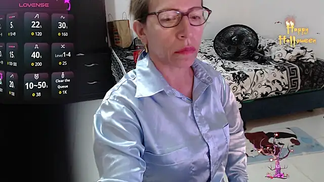 Chayla Ruiz online show from October 2025 12:09:01 AM