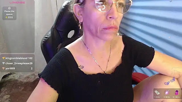 Chayla Ruiz online show from June 2026 11:27:02 PM