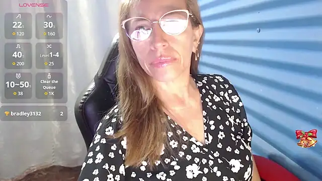 Chayla Ruiz online show from April 2026 12:41:02 PM