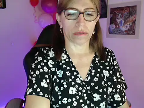 Snapshot of Chayla_Ruiz chatting on February 2025 01:44:01 PM Chayla Ruiz online show from February 2025 01:44:01 PM