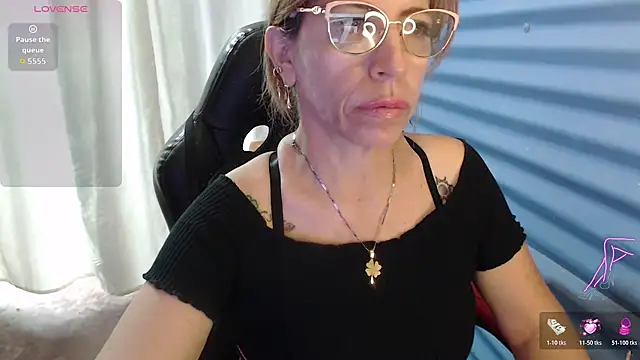 Chayla Ruiz online show from May 2026 05:08:02 PM