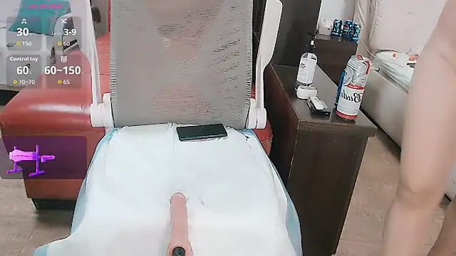 LILYsweetfcup online show from September 2025 12:56:02 PM