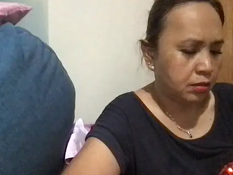 Lhadycarolyn online show from March 2025 01:10:02 PM