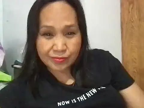 Lhadycarolyn online show from February 2025 04:40:01 AM