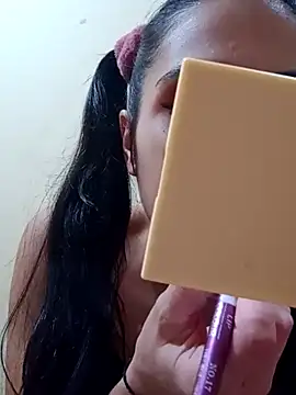 molymeneses online show from February 2026 04:34:01 AM